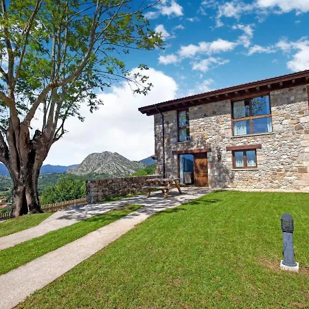 Rustic In Parres Asturias With A Splendid View 別荘